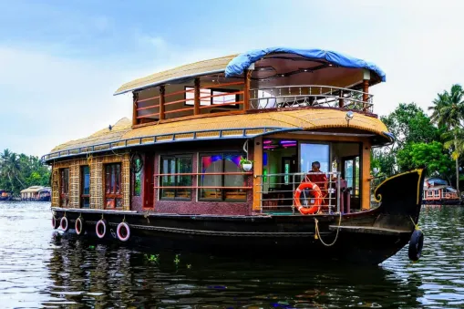 2 Bedroom Premium houseboat